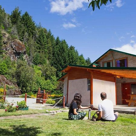 Huellas Hostel Lago Puelo Eksteriør bilde