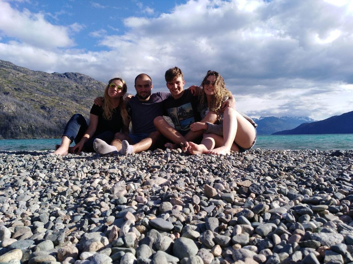 Huellas Hostel Lago Puelo Eksteriør bilde