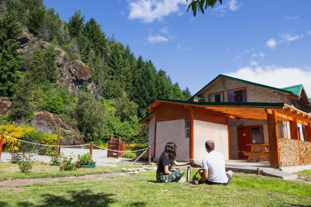 Huellas Hostel Lago Puelo Eksteriør bilde