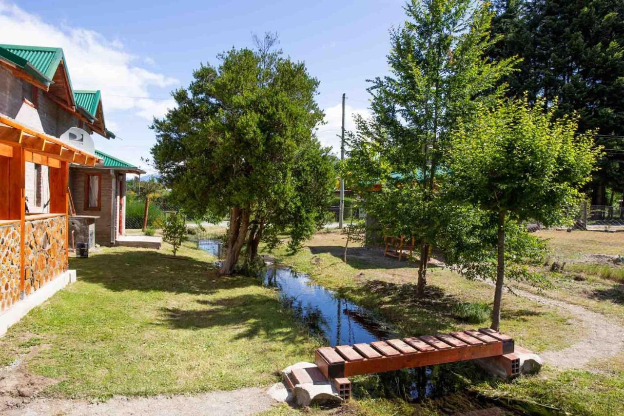 Huellas Hostel Lago Puelo Eksteriør bilde